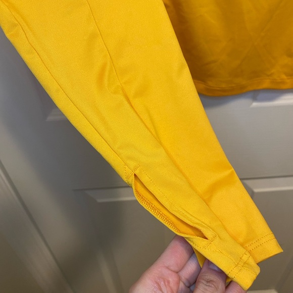 🐕 BRAND NEW CONDITION PINK turtleneck - Picture 8 of 8